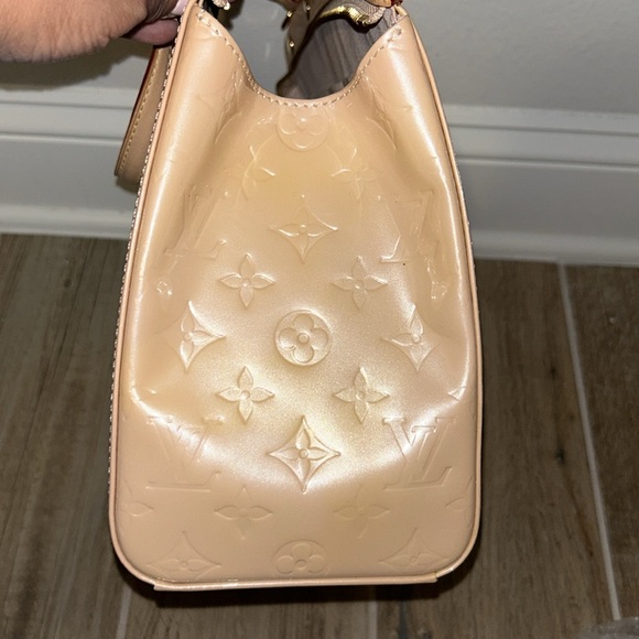 Brea Patent Leather Shoulder Handbag - Picture 12 of 15